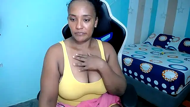 marysol83 online show from November 5, 2025, 2:55 am