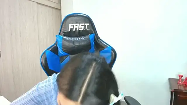 sophiax-x online show from November 22, 2025, 6:40 pm