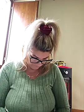 CRHYSTEL online show from January 29, 2025, 2:10 pm