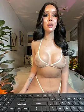 Addison  Lee online show from November 13, 2025, 7:18 am