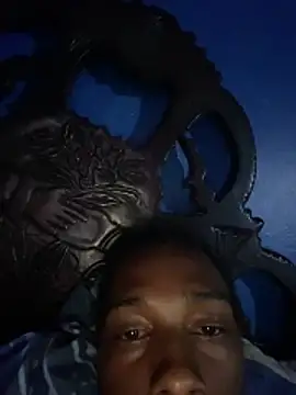 Snapshot of Raydon123 chatting on October 21, 2025, 3:40 am Raydon123 online show from October 21, 2025, 3:40 am