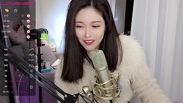 tw lala online show from December 20, 2024, 7:39 pm