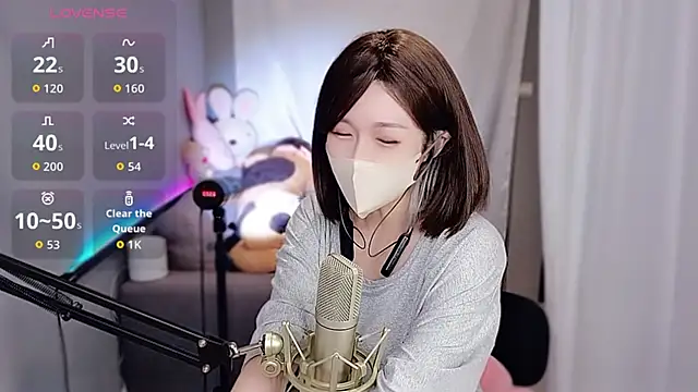 tw lala online show from November 9, 2025, 5:11 pm