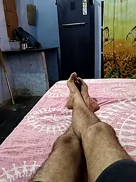 yoursnandu01 online show from June 7, 2026, 3:38 pm