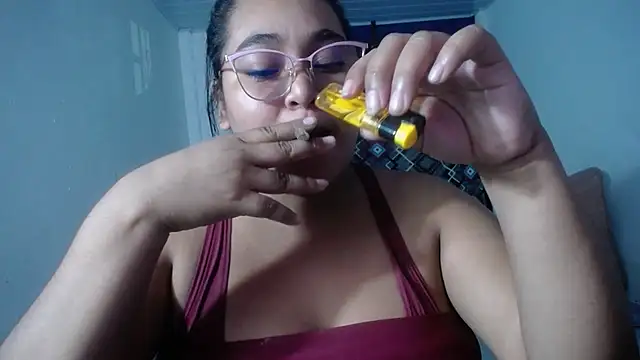 Snapshot of sirena_15 chatting on January 12, 2026, 5:34 am sirena 15 online show from January 12, 2026, 5:34 am