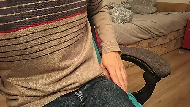 Snapshot of Danyell_K287 chatting on October 24, 2025, 6:48 pm Danyell K287 online show from October 24, 2025, 6:48 pm