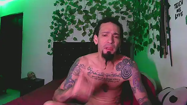 caribbeanlover1 online show from November 5, 2025, 11:10 am