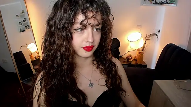 Cassandra Caiin online show from May 22, 2026, 9:09 pm
