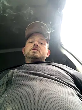 Snapshot of smokeymt420 chatting on October 27, 2025, 7:18 pm smokeymt420 online show from October 27, 2025, 7:18 pm