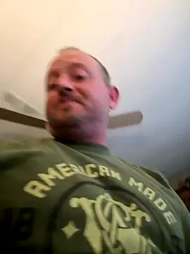 Snapshot of smokeymt420 chatting on December 1, 2025, 1:05 pm smokeymt420 online show from December 1, 2025, 1:05 pm