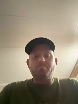 Snapshot of smokeymt420 chatting on December 2, 2025, 5:35 am smokeymt420 online show from December 2, 2025, 5:35 am