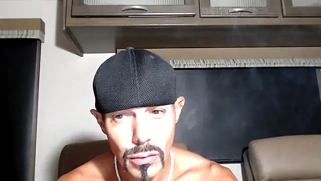 Snapshot of ThickD2C chatting on March 21, 2026, 4:43 pm ThickD2C online show from March 21, 2026, 4:43 pm