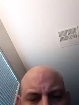 Snapshot of Dz702 chatting on October 23, 2025, 2:05 pm Dz702 online show from October 23, 2025, 2:05 pm