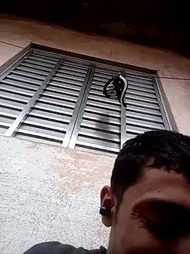 Junior013R online show from September 14, 2025, 4:17 pm