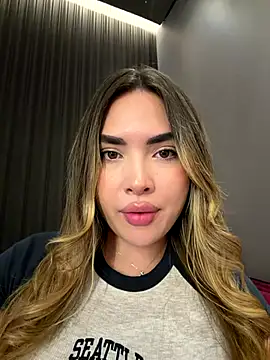 AnaCarrera online show from November 23, 2025, 5:35 pm