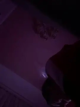 Flossy Vettie online show from April 8, 2026, 6:30 pm