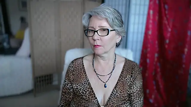 petradaniels online show from April 13, 2026, 7:41 pm