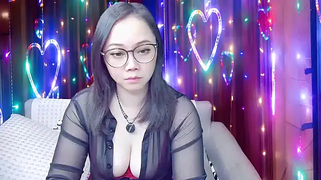 Snapshot of Giuliam chatting on February 15, 2026, 6:32 am Giuliam online show from February 15, 2026, 6:32 am