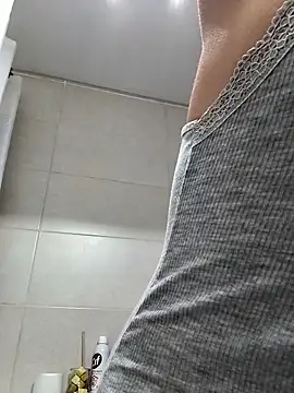 Snapshot of SamyJones9 chatting on January 31, 2026, 8:18 pm SamyJones9 online show from January 31, 2026, 8:18 pm