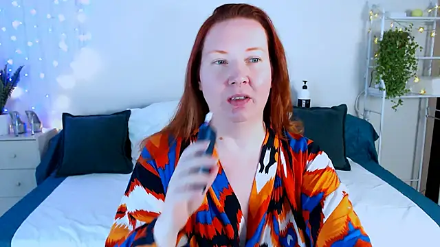 GoddessLara online show from October 26, 2025, 8:04 pm