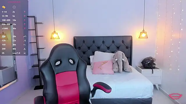 AMELIELEONE online show from January 21, 2025, 11:35 am