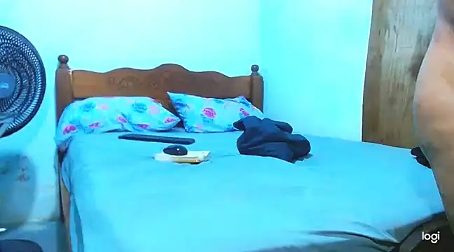 cositarrica xxx online show from February 27, 2025, 11:48 pm