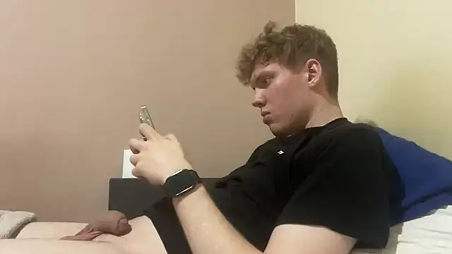 sexybooii6968 online show from November 15, 2025, 8:05 pm