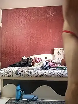 Snapshot of hornydick4you chatting on December 22, 2025, 6:21 am hornydick4you online show from December 22, 2025, 6:21 am