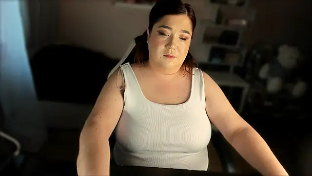 Snapshot of Vi-Vixen chatting on November 16, 2025, 11:16 am Vi-Vixen online show from November 16, 2025, 11:16 am