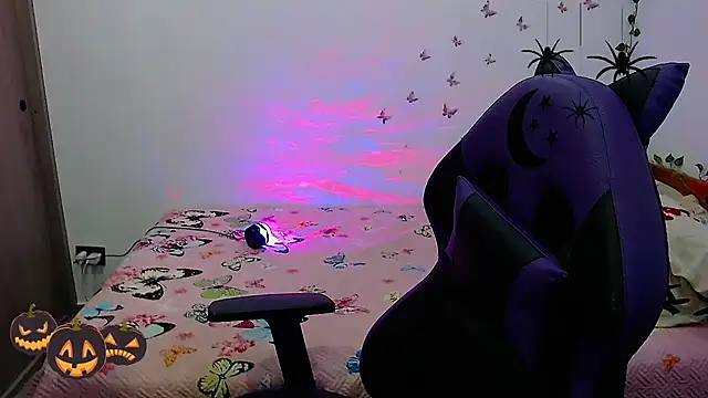 Snapshot of OriannaDomenechi chatting on October 7, 2025, 1:03 am OriannaDomenechi online show from October 7, 2025, 1:03 am