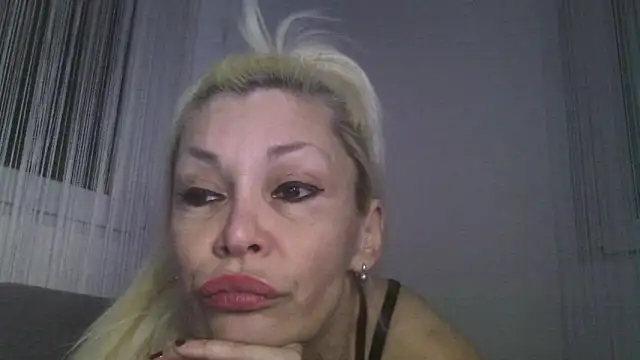 Snapshot of EvaaMina chatting on February 21, 2026, 7:26 pm EvaaMina online show from February 21, 2026, 7:26 pm