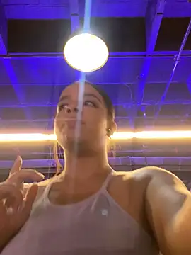 Snapshot of trianawhite chatting on December 16, 2024, 8:37 pm trianawhite online show from December 16, 2024, 8:37 pm