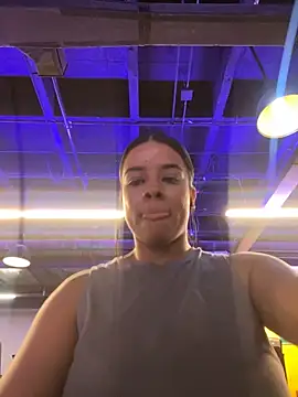 Snapshot of trianawhite chatting on December 17, 2024, 8:54 pm trianawhite online show from December 17, 2024, 8:54 pm