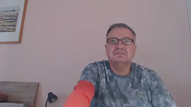 YOU6me online show from October 15, 2025, 10:37 am