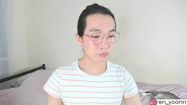 Snapshot of Ren_yoon chatting on February 11, 2026, 1:10 am Ren yoon online show from February 11, 2026, 1:10 am