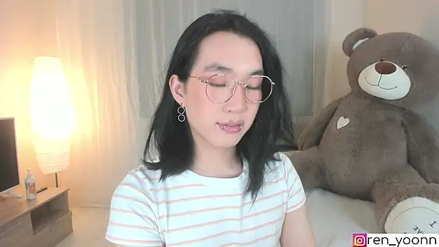 Snapshot of Ren_yoon chatting on March 1, 2026, 11:01 am Ren yoon online show from March 1, 2026, 11:01 am