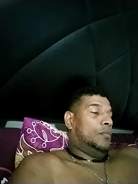 Snapshot of chocolatico1982 chatting on November 10, 2025, 2:54 am chocolatico1982 online show from November 10, 2025, 2:54 am