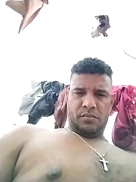 Snapshot of chocolatico1982 chatting on December 18, 2025, 10:27 pm chocolatico1982 online show from December 18, 2025, 10:27 pm