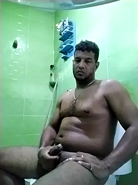 Snapshot of chocolatico1982 chatting on January 13, 2026, 9:31 pm chocolatico1982 online show from January 13, 2026, 9:31 pm