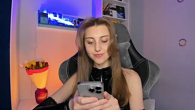 Snapshot of CassiaBlade1 chatting on March 10, 2025, 6:45 pm CassiaBlade1 online show from March 10, 2025, 6:45 pm