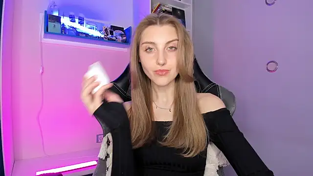 Snapshot of CassiaBlade1 chatting on March 16, 2025, 7:17 pm CassiaBlade1 online show from March 16, 2025, 7:17 pm