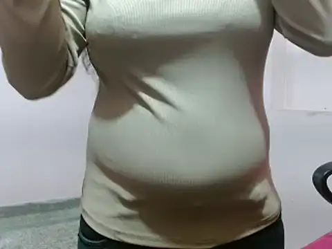 LovingPihu online show from March 6, 2025, 5:35 am