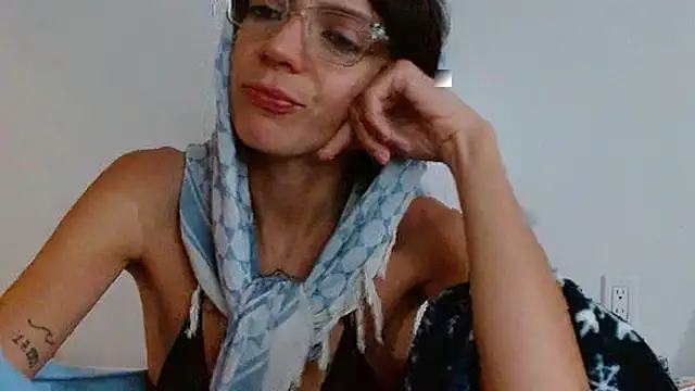 Snapshot of Labebe-rica chatting on February 2, 2026, 2:21 am Labebe-rica online show from February 2, 2026, 2:21 am