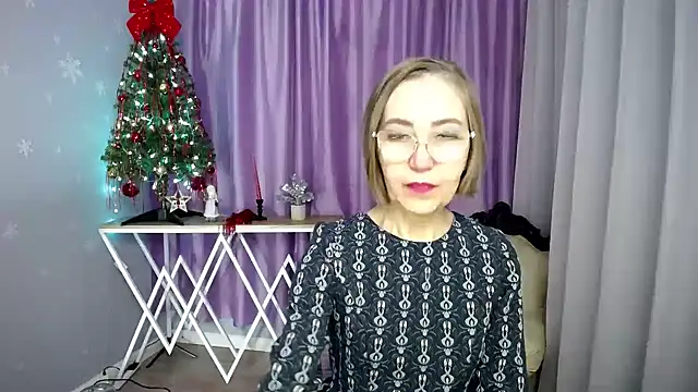 Snapshot of queen_a_n_i chatting on February 2, 2026, 10:14 am queen a n i online show from February 2, 2026, 10:14 am