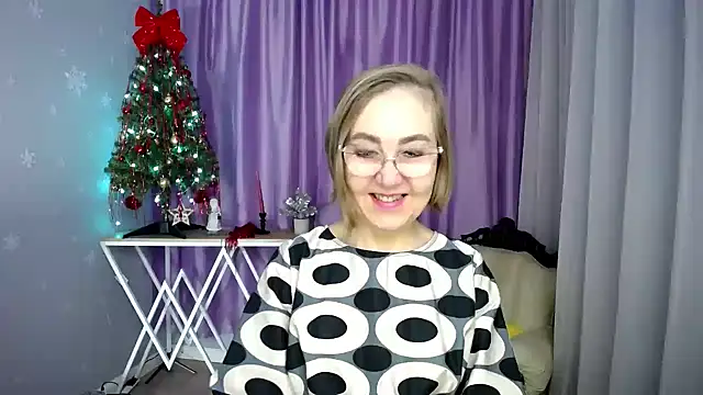 Snapshot of queen_a_n_i chatting on February 13, 2026, 6:53 am queen a n i online show from February 13, 2026, 6:53 am