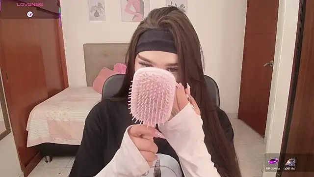 Miley Baker online show from December 19, 2025, 3:30 pm