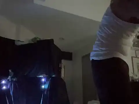 ThaiHairryGuy online show from April 16, 2026, 10:23 pm