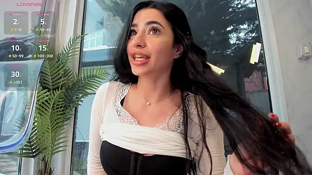 Snapshot of Naila18 chatting on February 28, 2026, 6:36 am Naila18 online show from February 28, 2026, 6:36 am