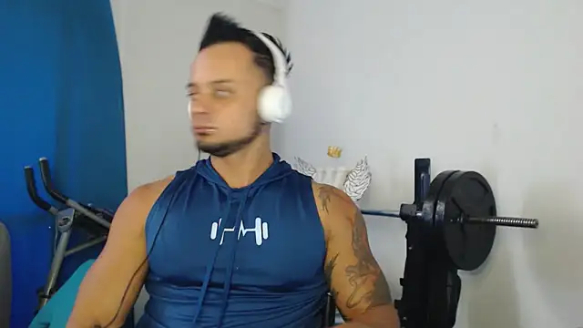 JacobJamess online show from November 25, 2025, 5:13 pm