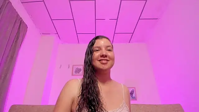BUUNNY BELLA online show from July 10, 2026, 3:11 am